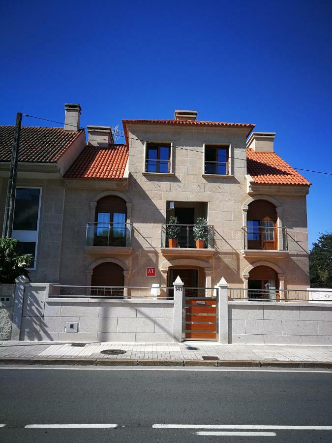 Apartamentos Playa Compostela Vilagarcia de Arousa Esterno foto