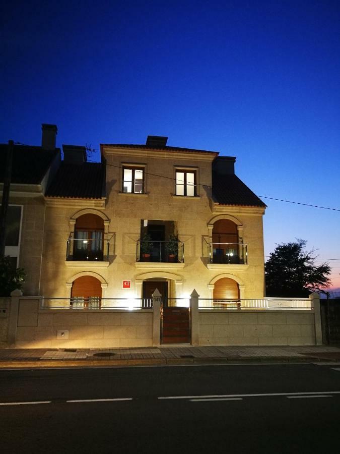 Apartamentos Playa Compostela Vilagarcia de Arousa Esterno foto